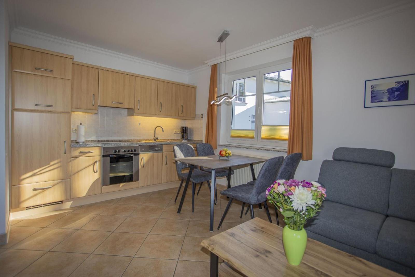 Ferienhaus Zum Suedstrand Sellin  Екстериор снимка