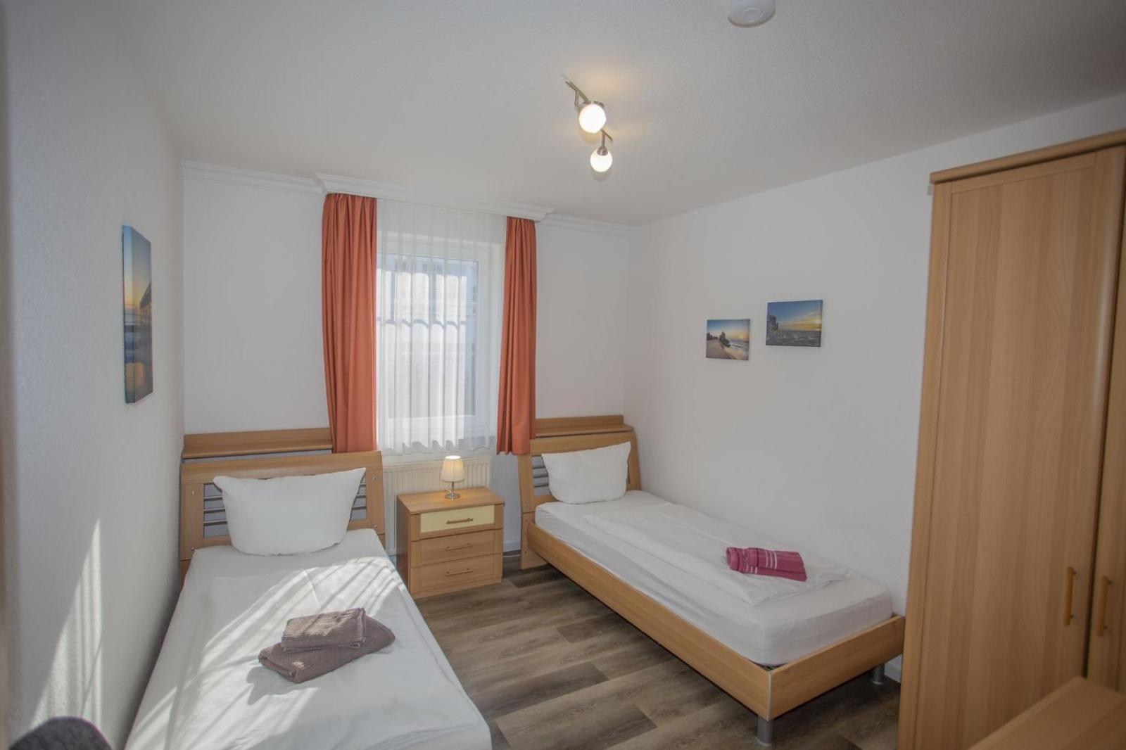 Ferienhaus Zum Suedstrand Sellin  Екстериор снимка